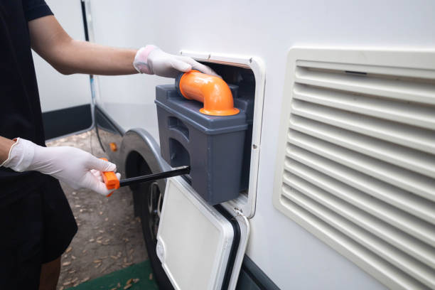 Portable Toilet Options We Offer in Lenoir City, TN